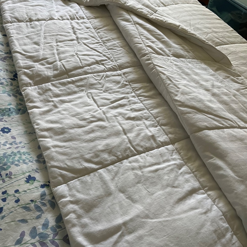 Comforter, Down-alternative duvet insert, Full/Queen, white - Picture 3 of 6